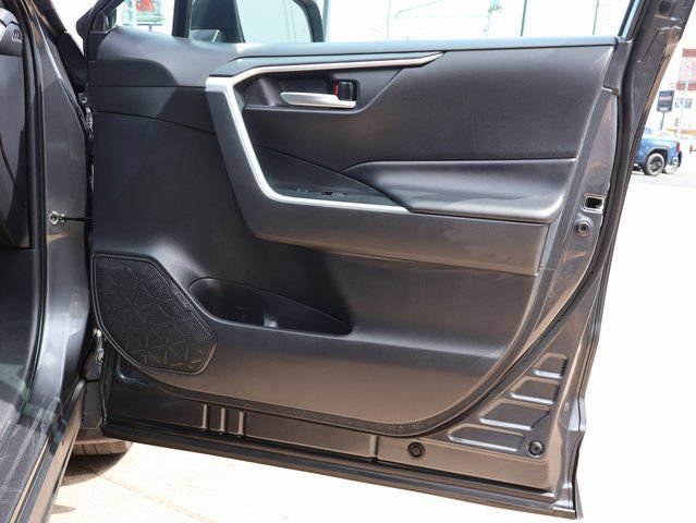 Used 2023 Toyota RAV4 XLE w/ Convenience Package AWD/4WD image 10