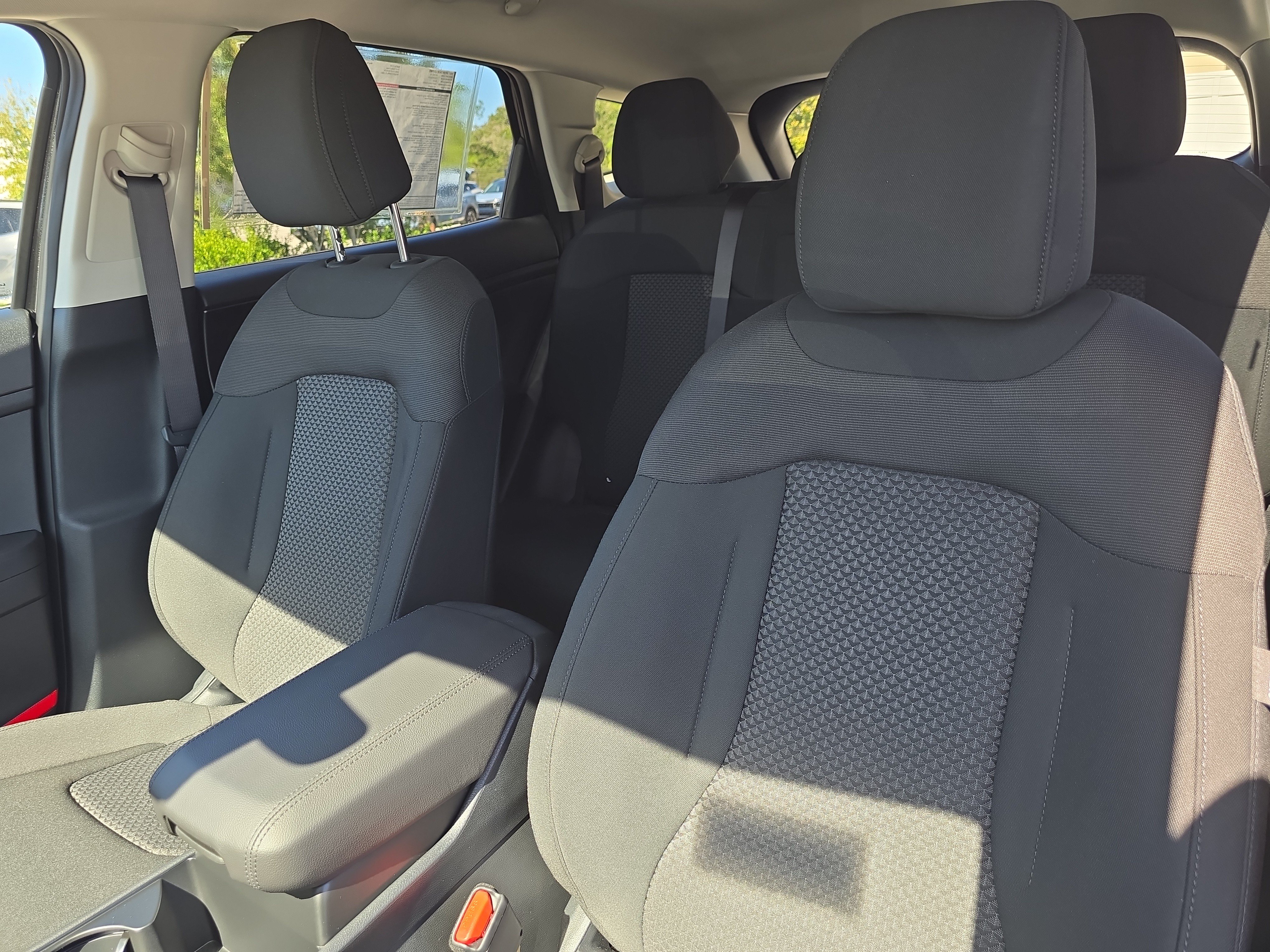 New 2027 Kia Sportage LX FWD image 21