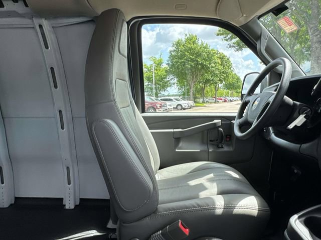 New 2026 Chevrolet Express 2500 Extended w/ Driver Convenience Package RWD image 13