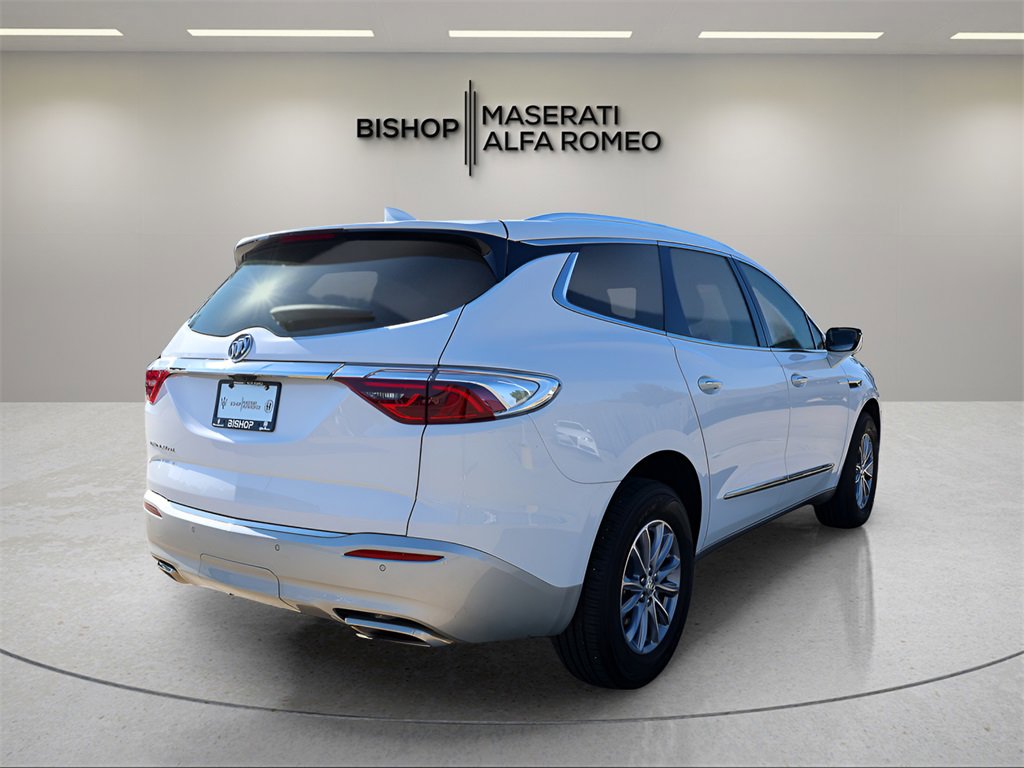 Used 2024 Buick Enclave Premium image 7