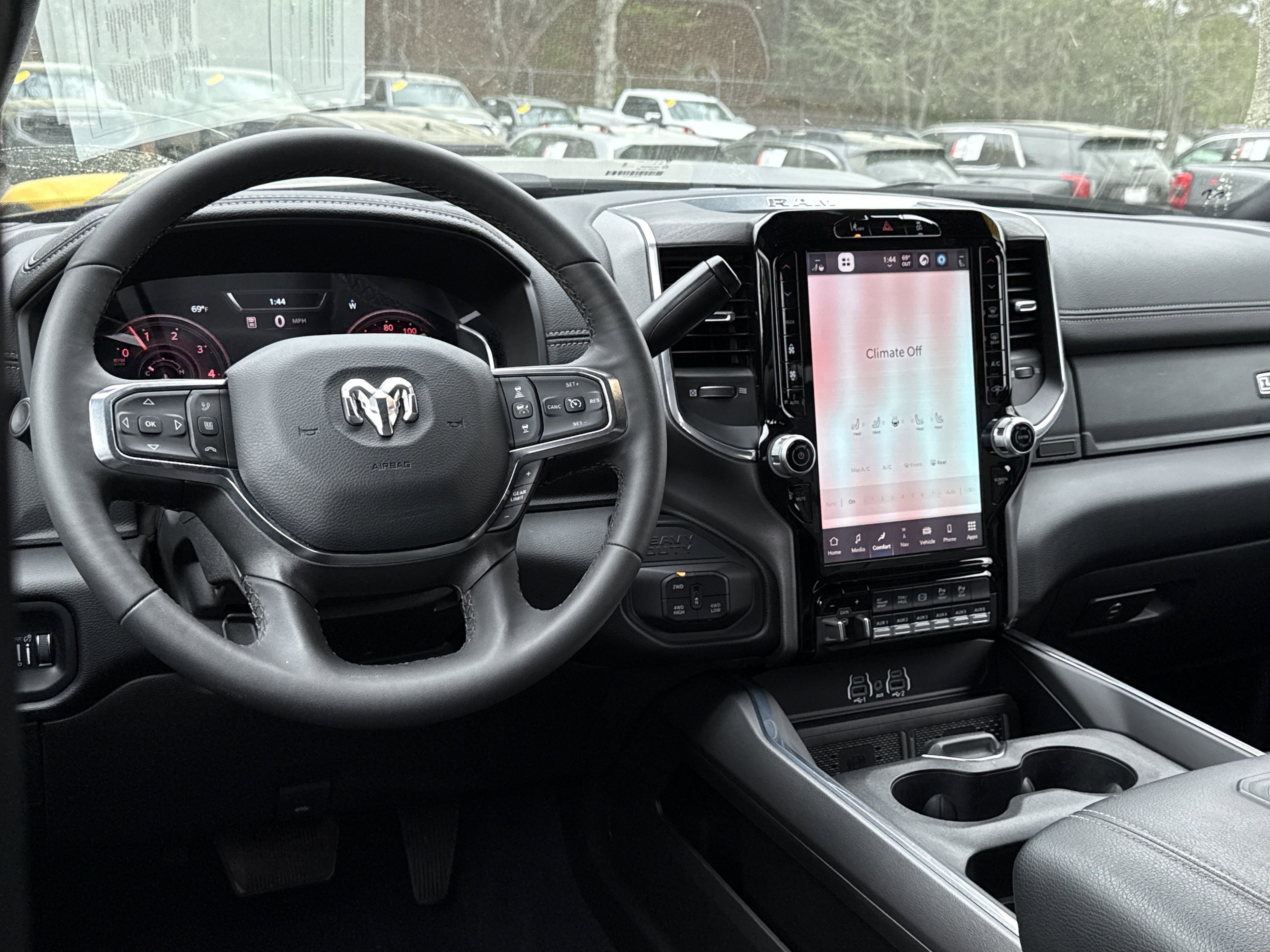 Used 2025 RAM 3500 Laramie w/ Night Edition image 21