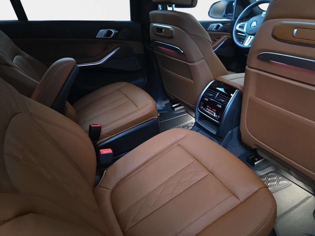 New 2027 BMW X7 M60i AWD/4WD image 11
