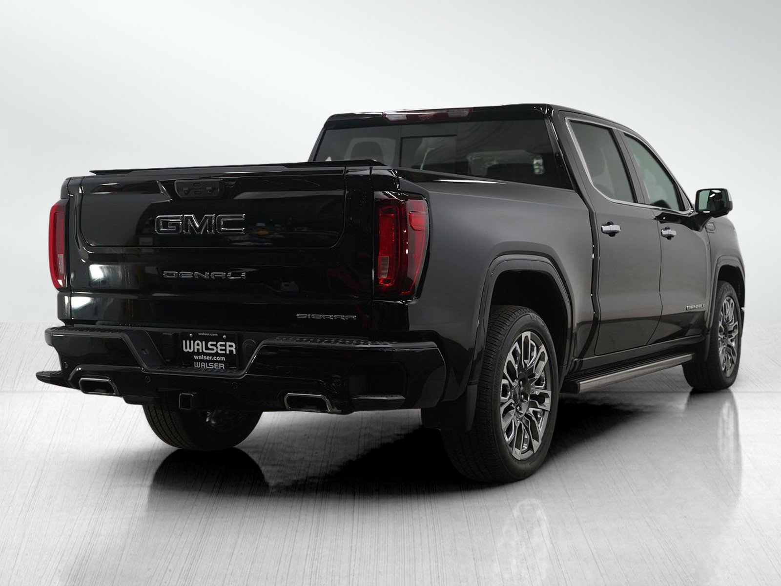 Used 2024 GMC Sierra 1500 Denali Ultimate image 5