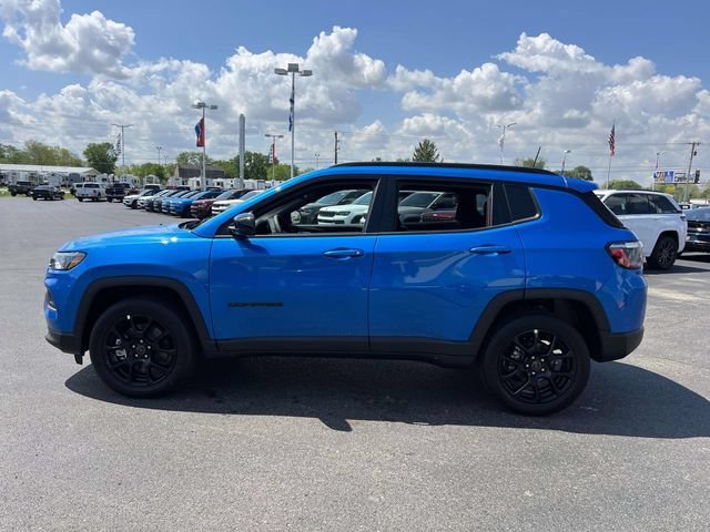 New 2026 Jeep Compass Latitude AWD/4WD image 4