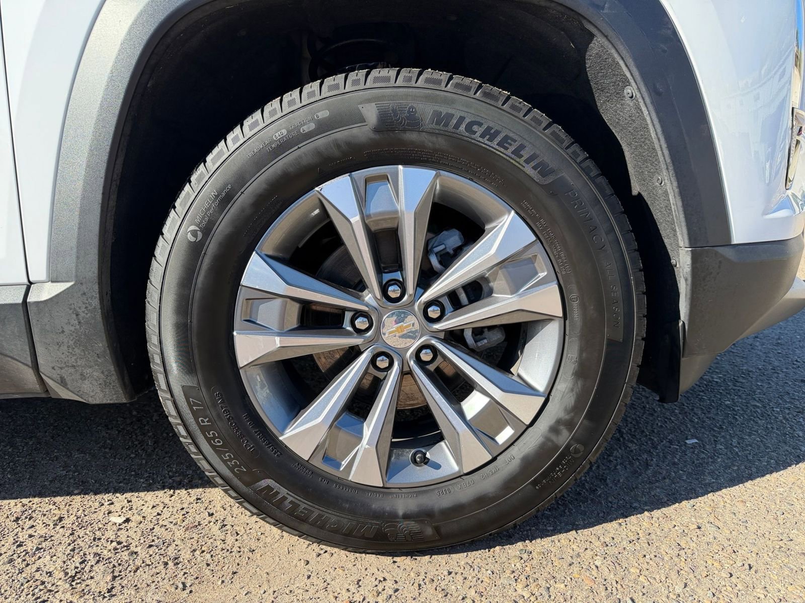 Used 2025 Chevrolet Equinox LT image 29