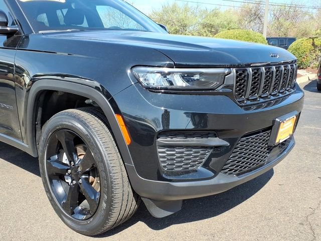 Certified 2023 Jeep Grand Cherokee Altitude AWD/4WD image 7