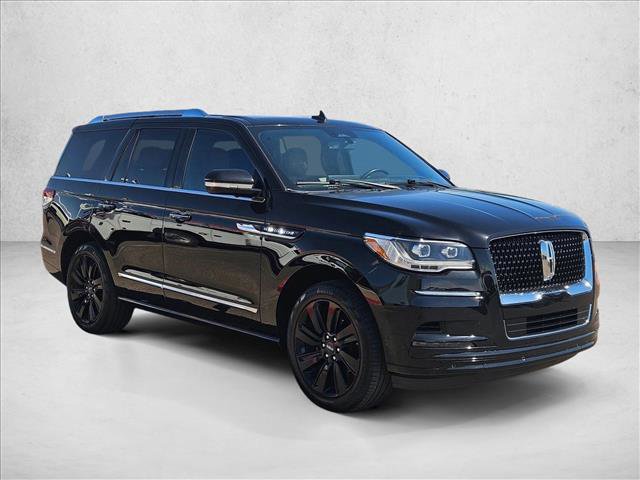 Used 2023 Lincoln Navigator Reserve AWD/4WD video 3