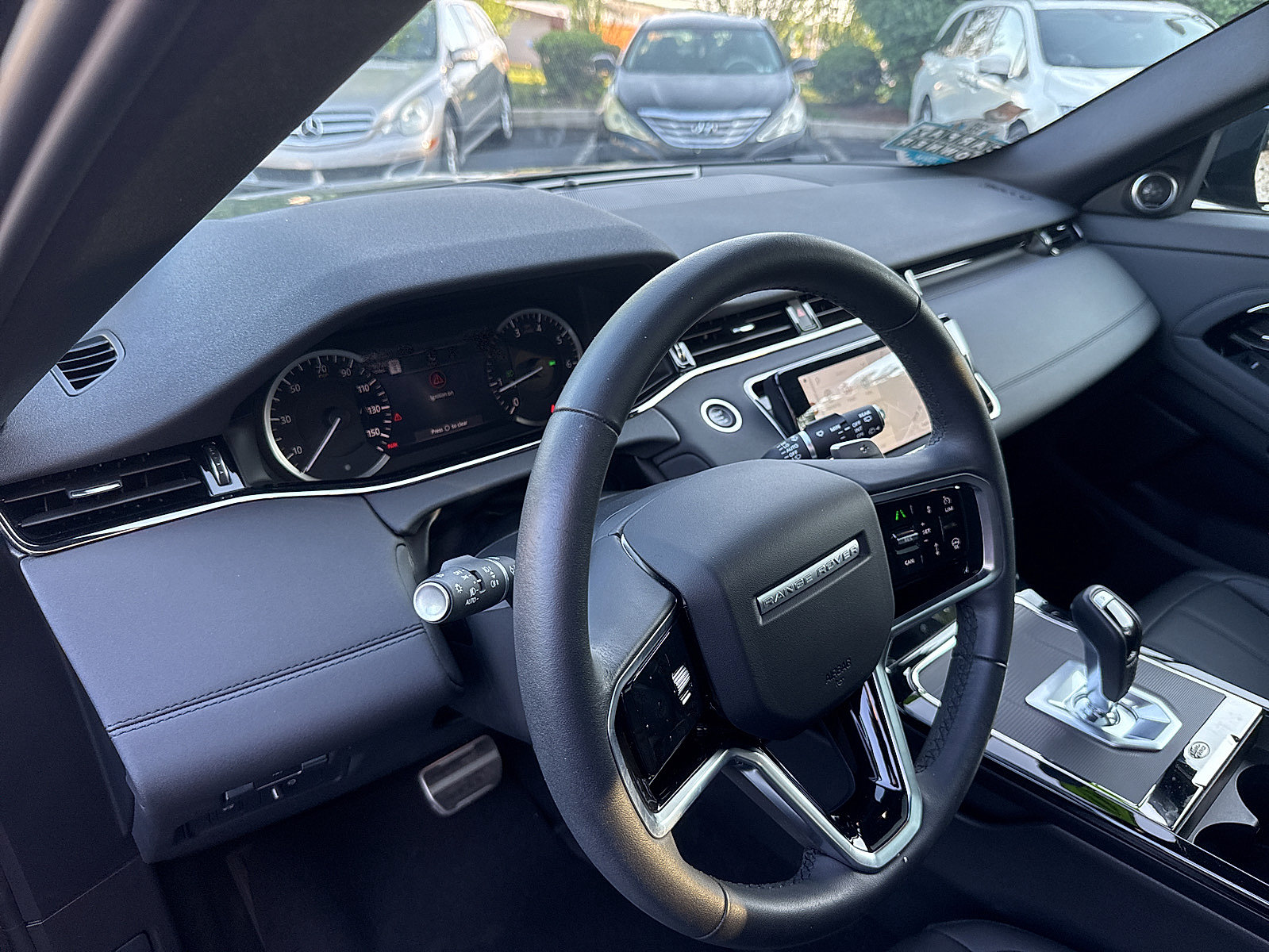 Used 2023 Land Rover Range Rover Evoque R-Dynamic SE AWD/4WD image 34