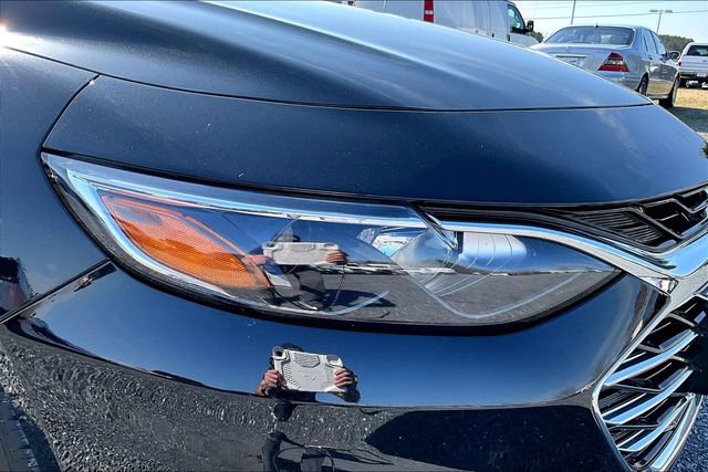 Used 2023 Chevrolet Malibu LT image 28