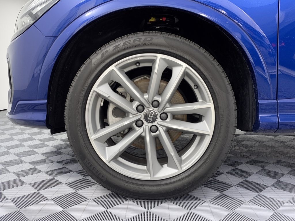 Certified 2025 Audi Q3 2.0T Premium w/ Convenience Package AWD/4WD image 13