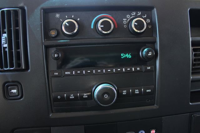 Used 2018 GMC Savana 2500 Extended RWD image 12