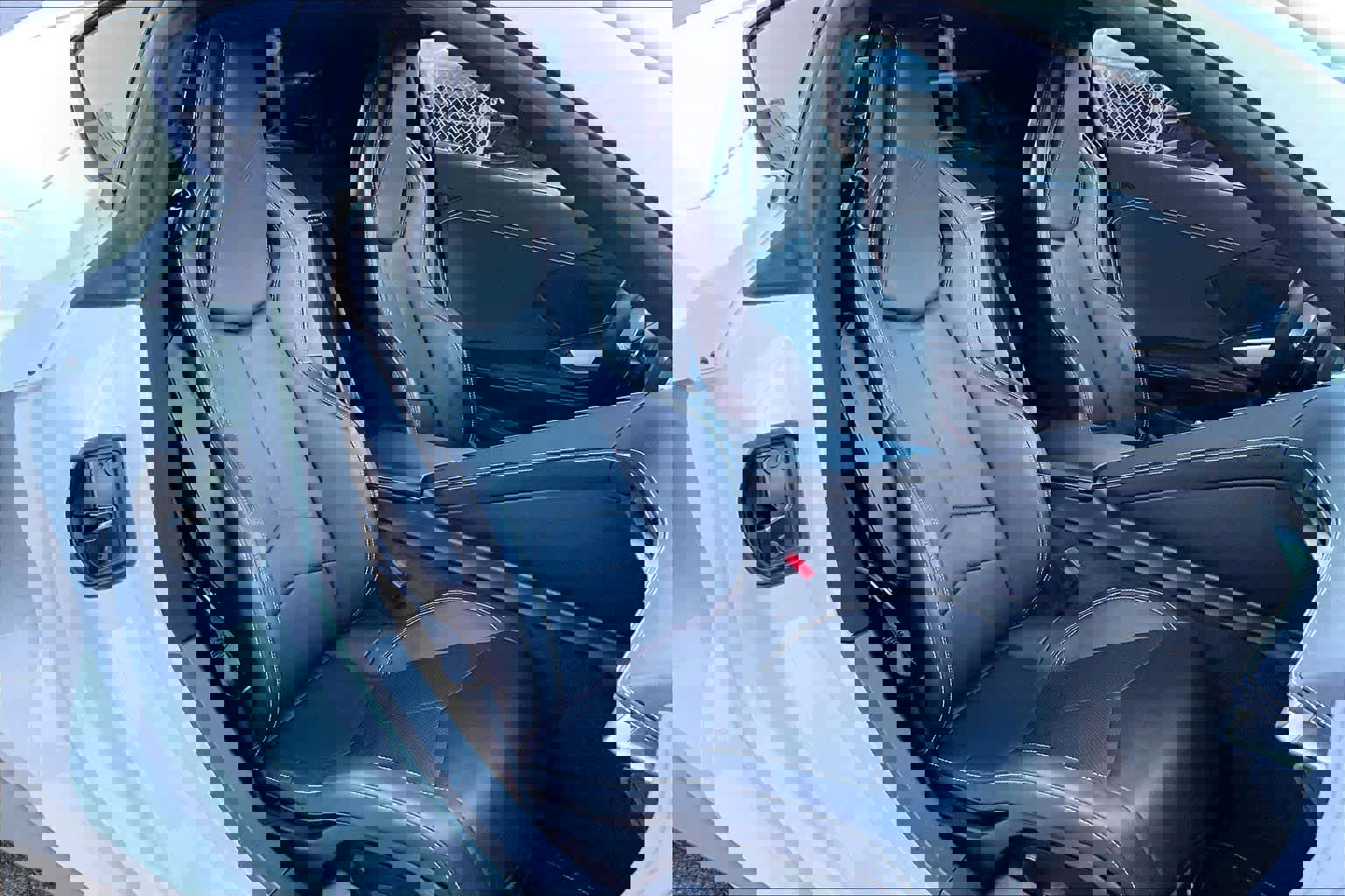 Used 2022 Chevrolet Corvette Stingray Coupe w/ Z51 Performance Package image 8