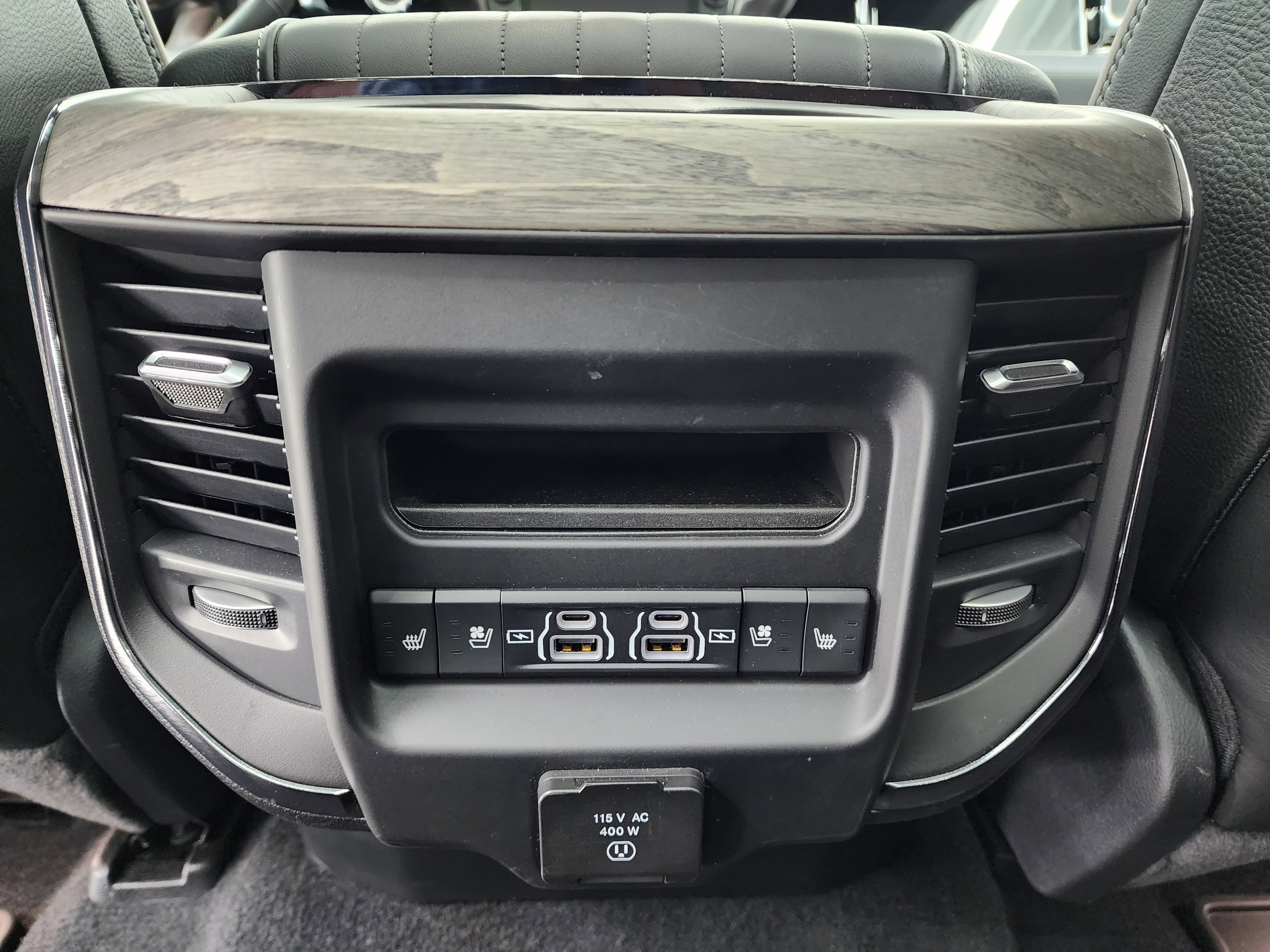 Used 2025 RAM 1500 Limited AWD/4WD image 41