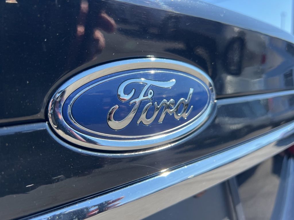 Used 2018 Ford Fusion SE w/ Fusion SE Technology Package image 29