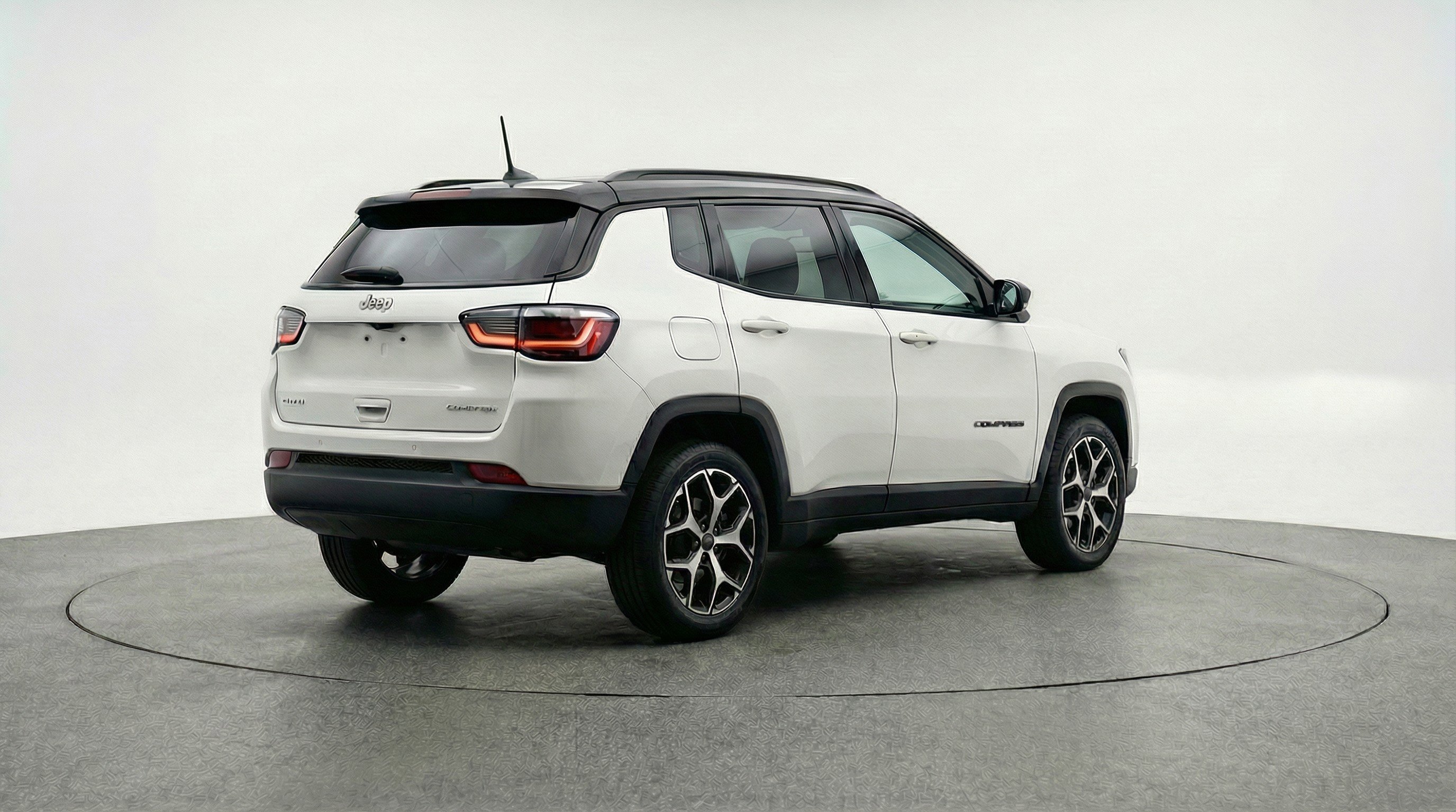 Used 2025 Jeep Compass Limited AWD/4WD image 9