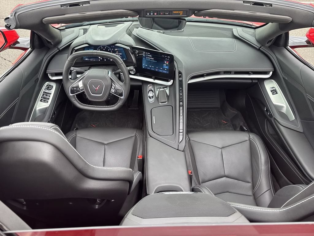 Used 2025 Chevrolet Corvette Stingray Convertible w/ 1LT RWD image 24