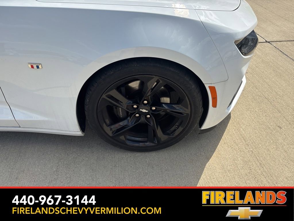 Used 2019 Chevrolet Camaro SS image 28
