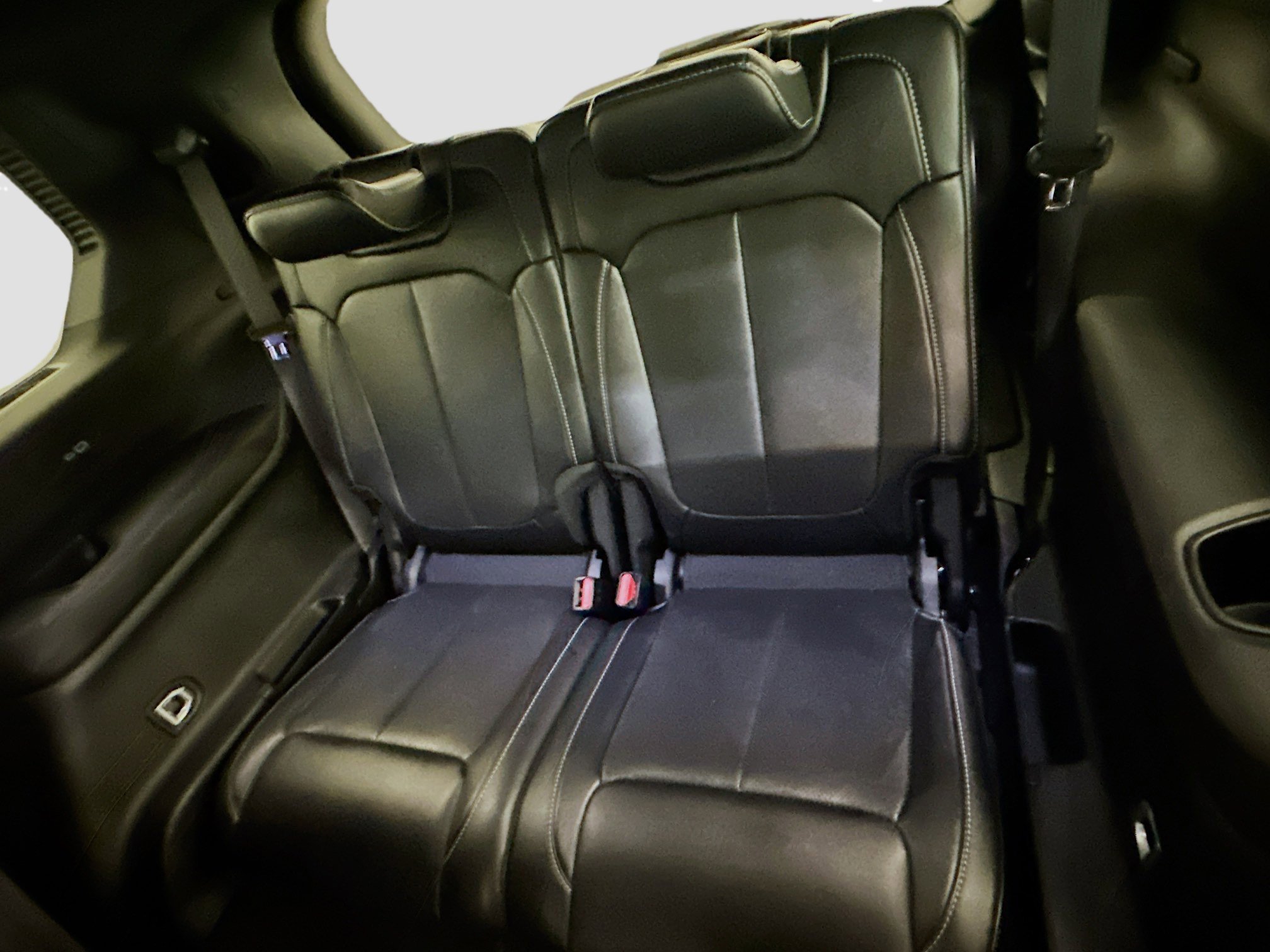 Used 2024 Jeep Grand Cherokee L Limited w/ Luxury Tech Group II image 31