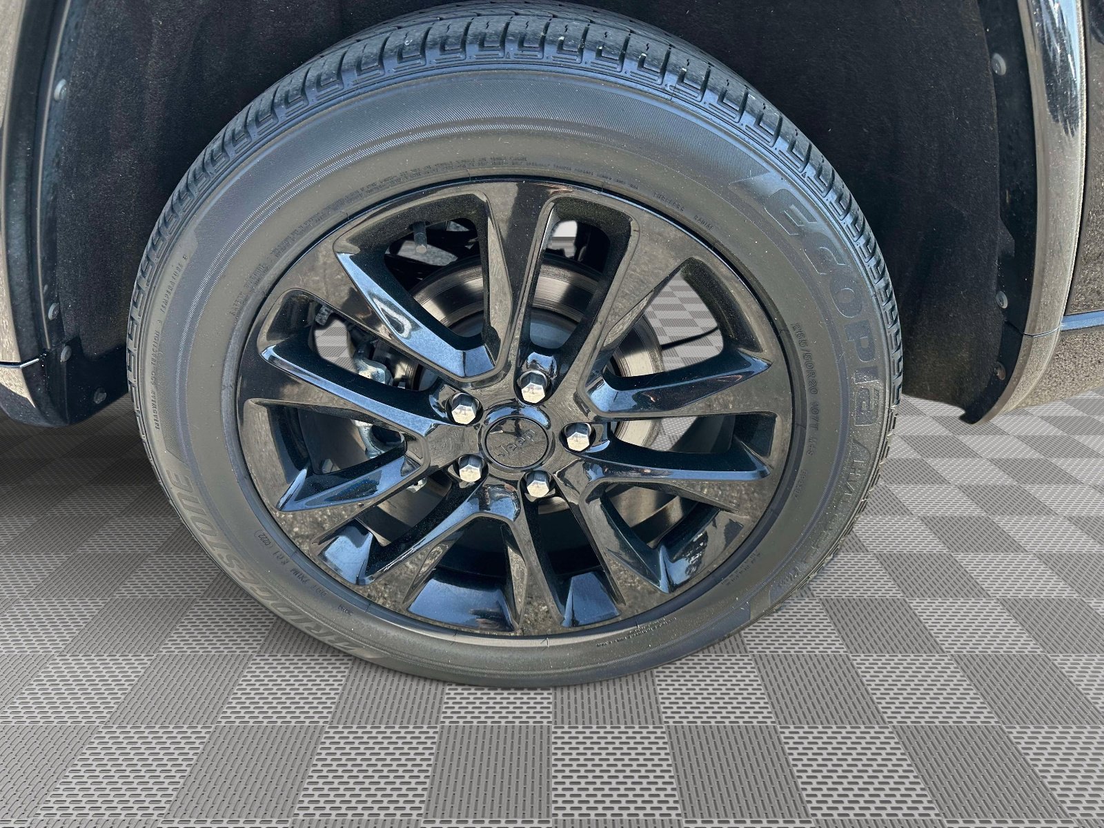 Used 2022 Jeep Grand Cherokee Laredo X image 29