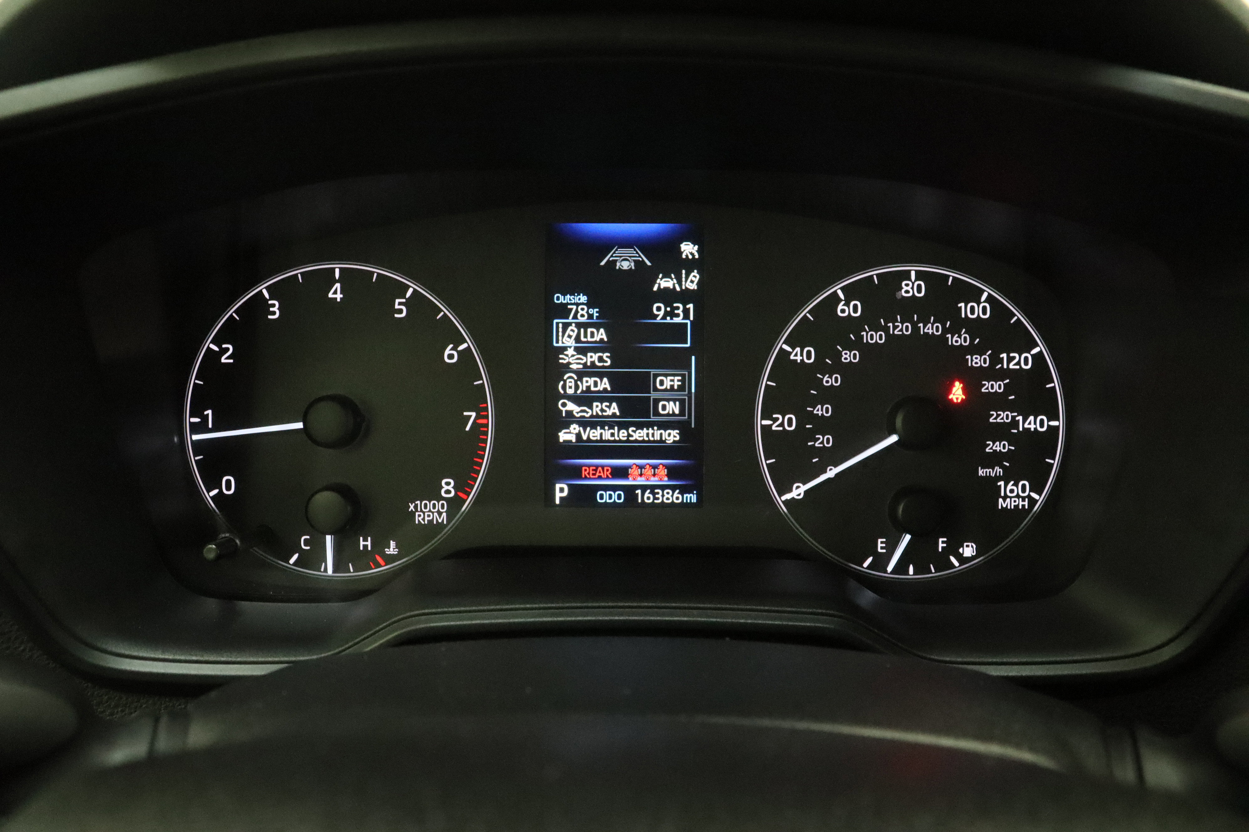 Certified 2025 Toyota Corolla LE FWD image 35