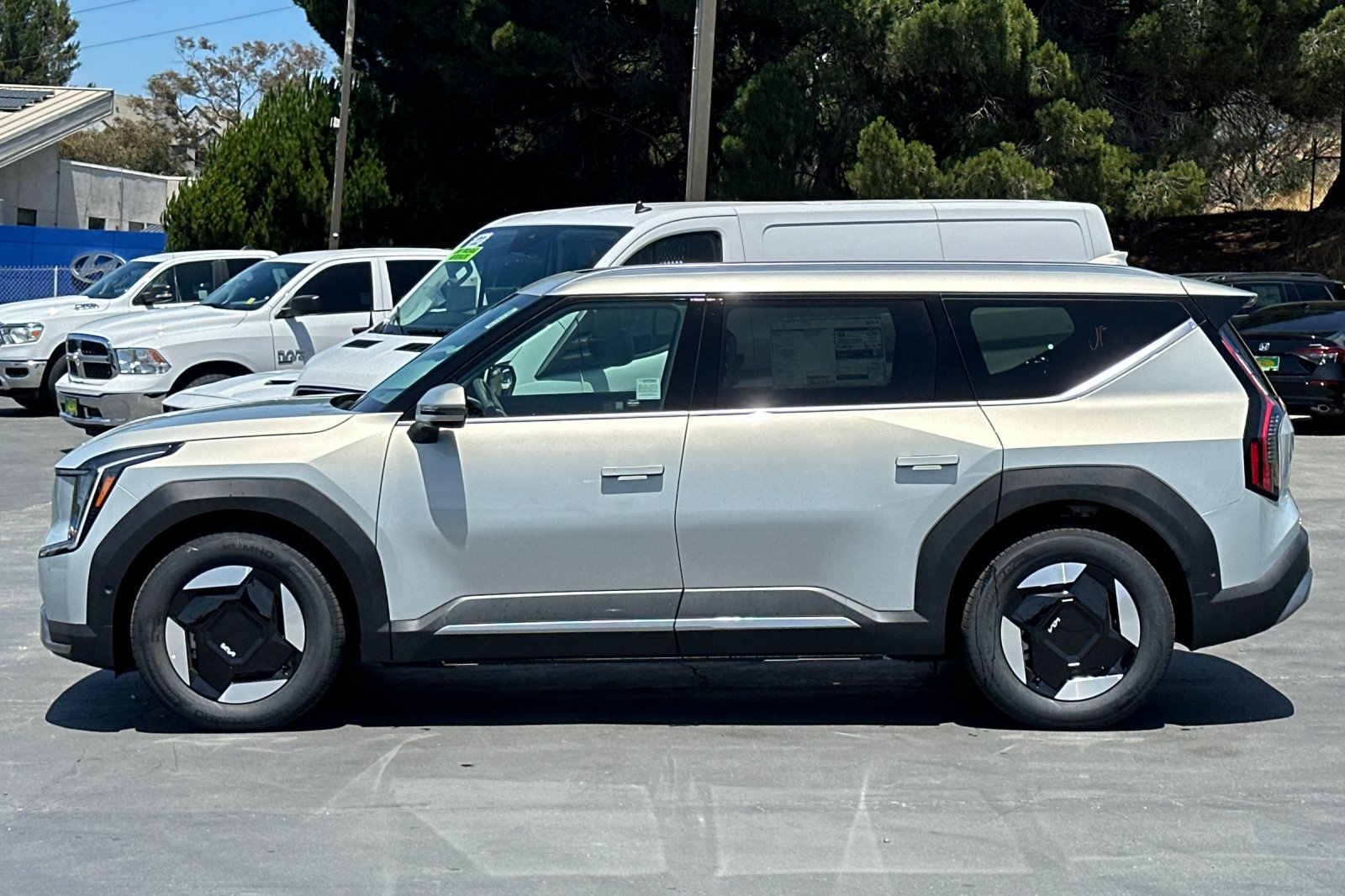 New 2026 Kia EV9 Wind AWD/4WD image 7