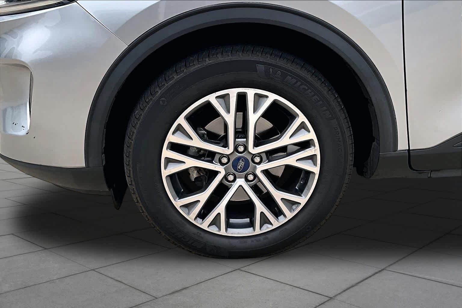 Used 2021 Ford Escape SEL AWD/4WD image 9