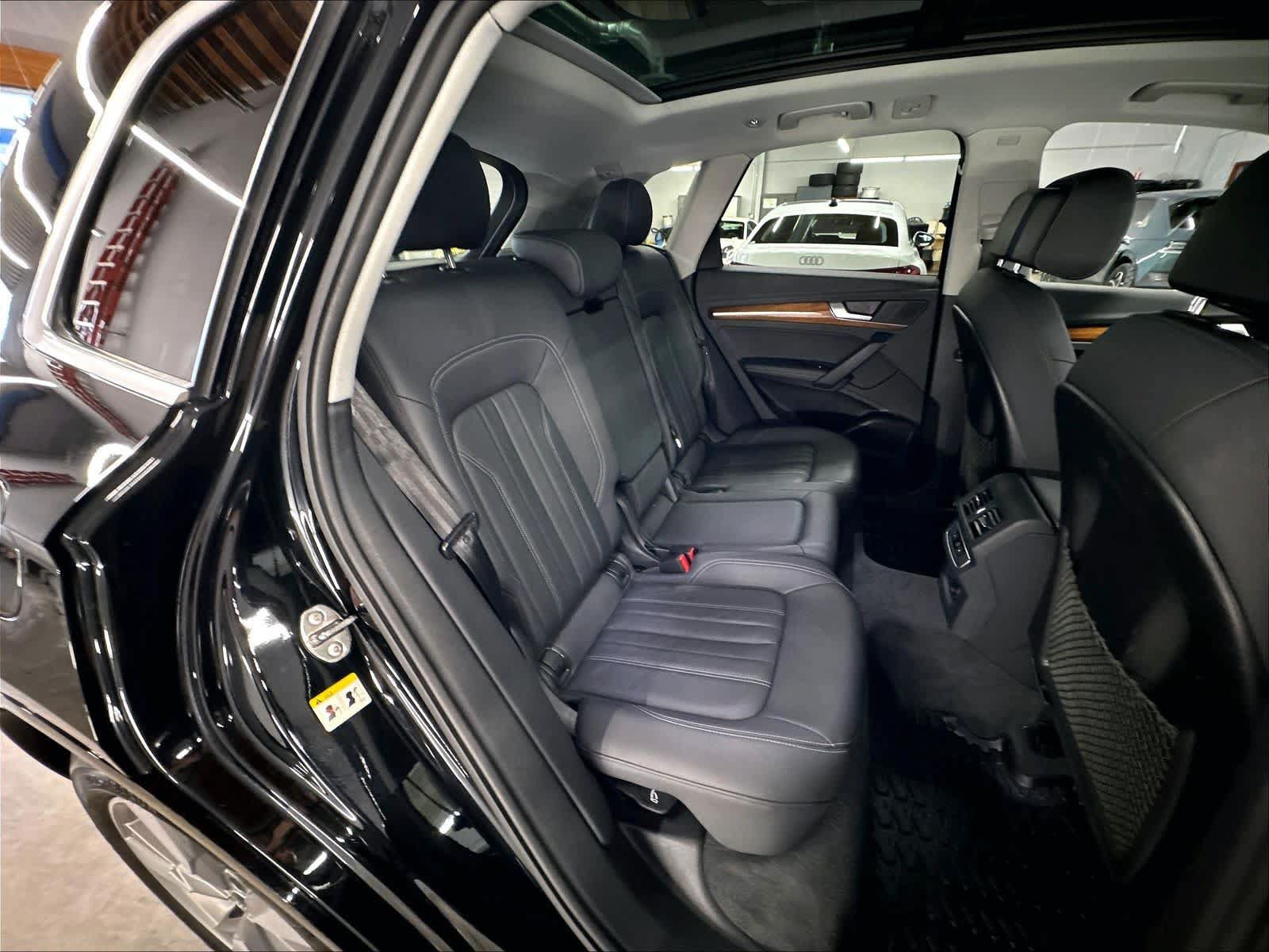 Used 2022 Audi Q5 2.0T Premium Plus w/ Premium Plus Package AWD/4WD image 28