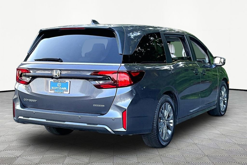Used 2025 Honda Odyssey Touring image 6