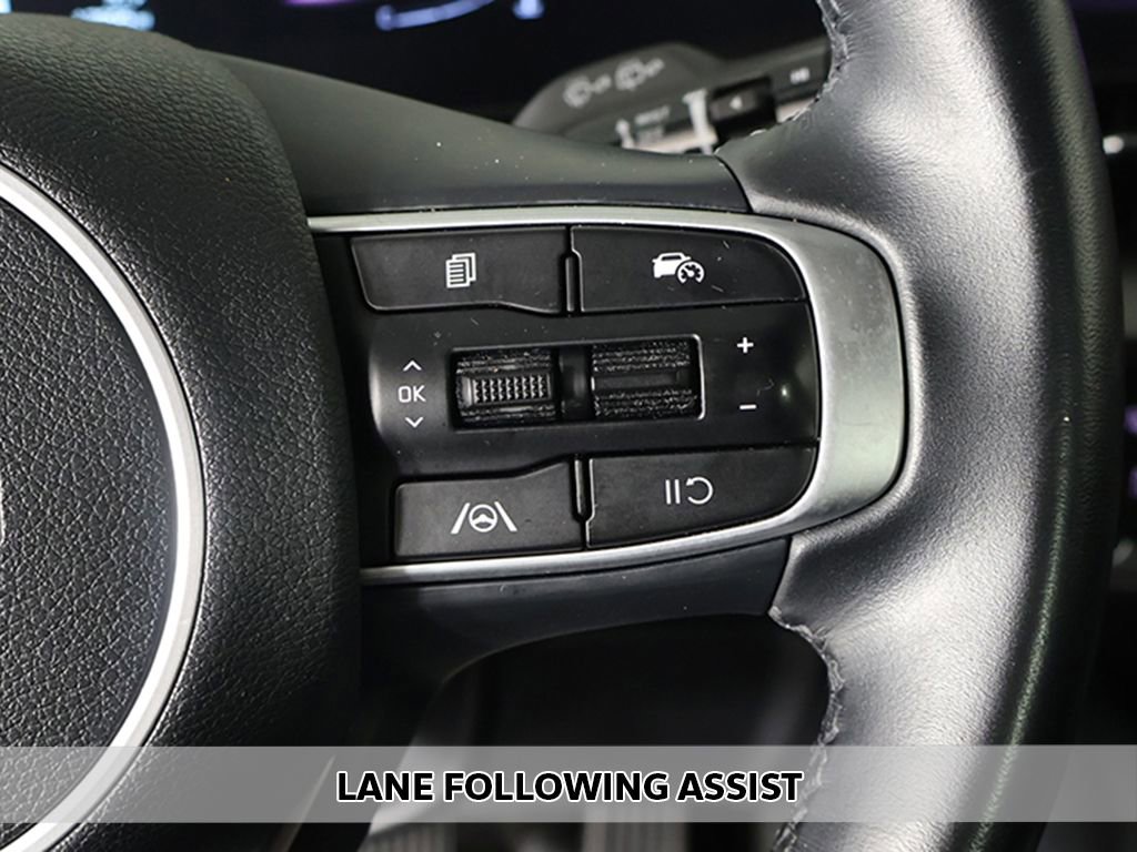 Used 2024 Kia Sportage EX AWD/4WD image 4