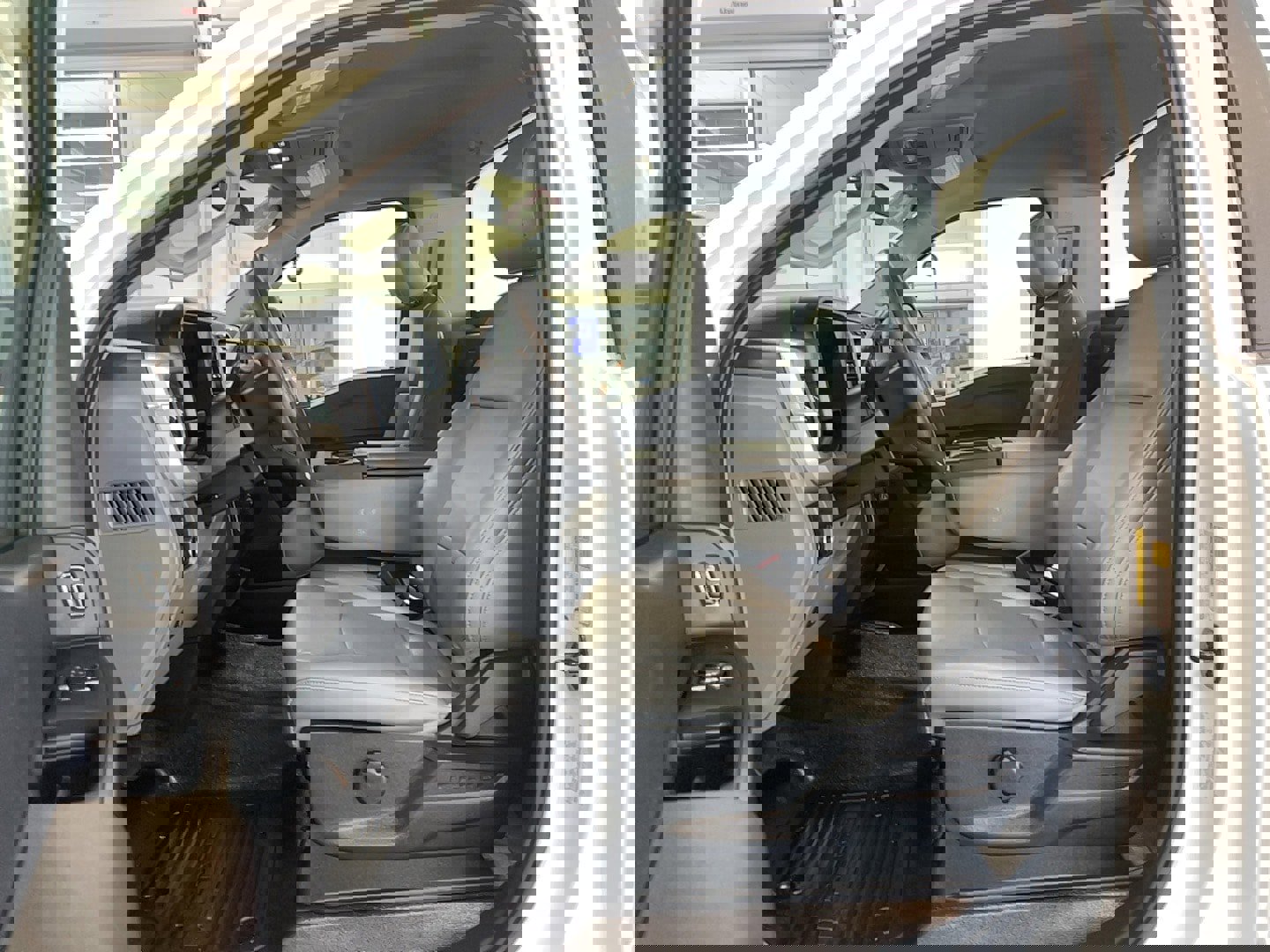 Used 2023 Ford F350 XL w/ XL Chrome Package image 9