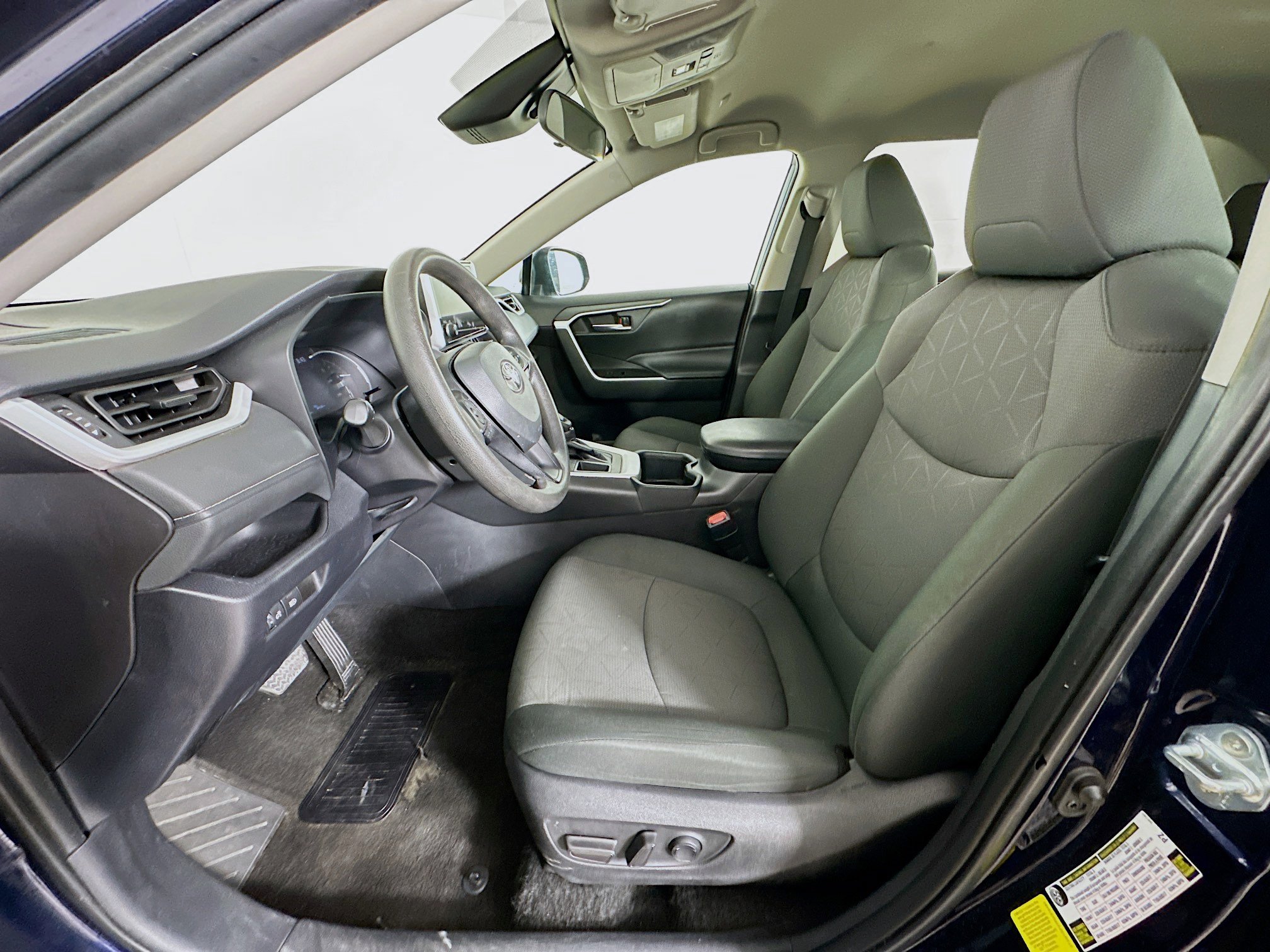 Used 2024 Toyota RAV4 XLE image 13