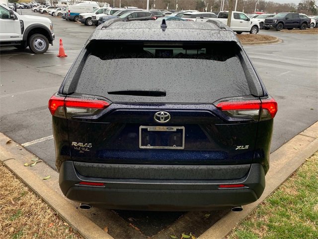 Used 2021 Toyota RAV4 XLE image 30