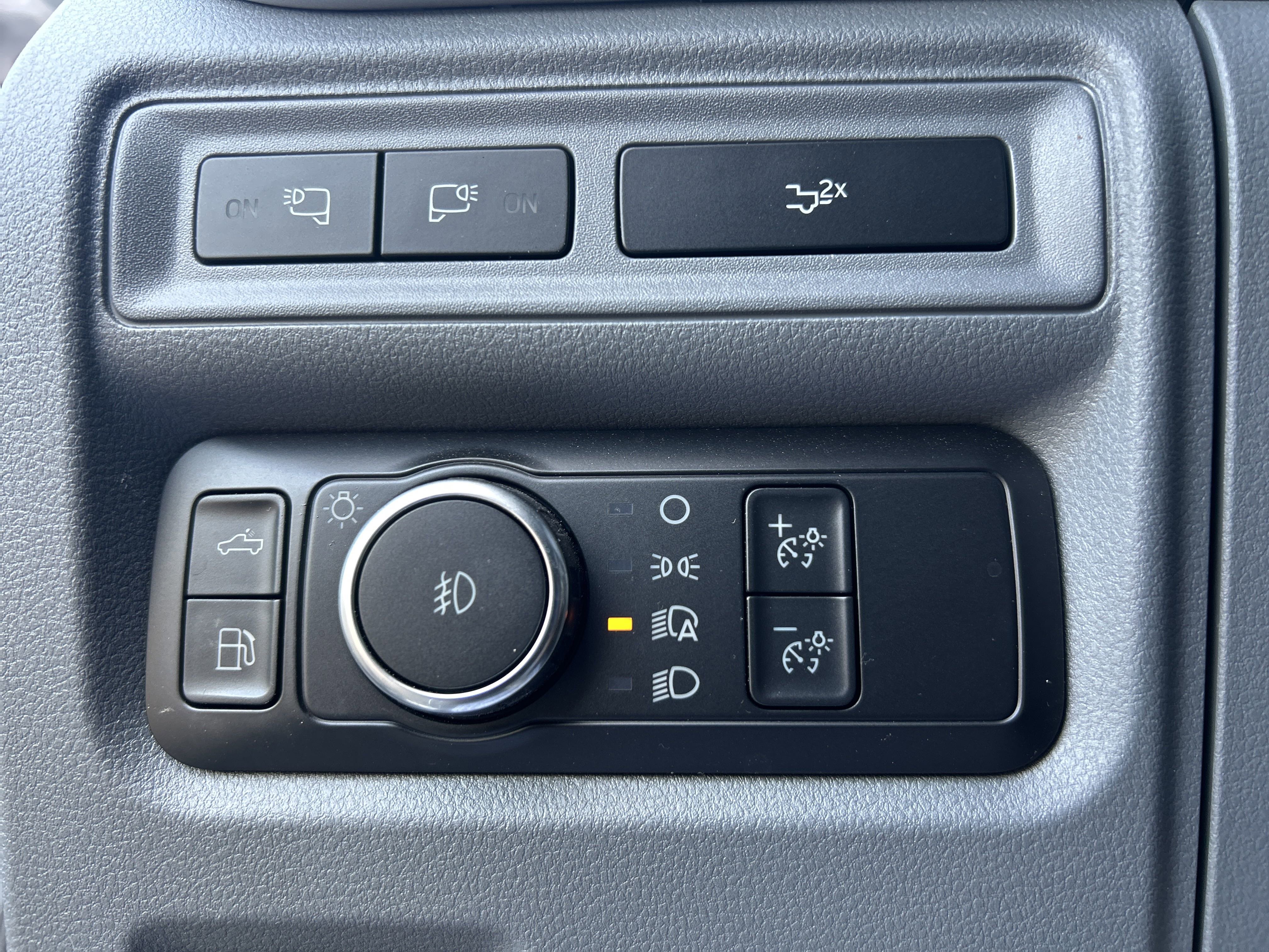 Certified 2022 Ford F150 XLT w/ Equipment Group 302A High image 18