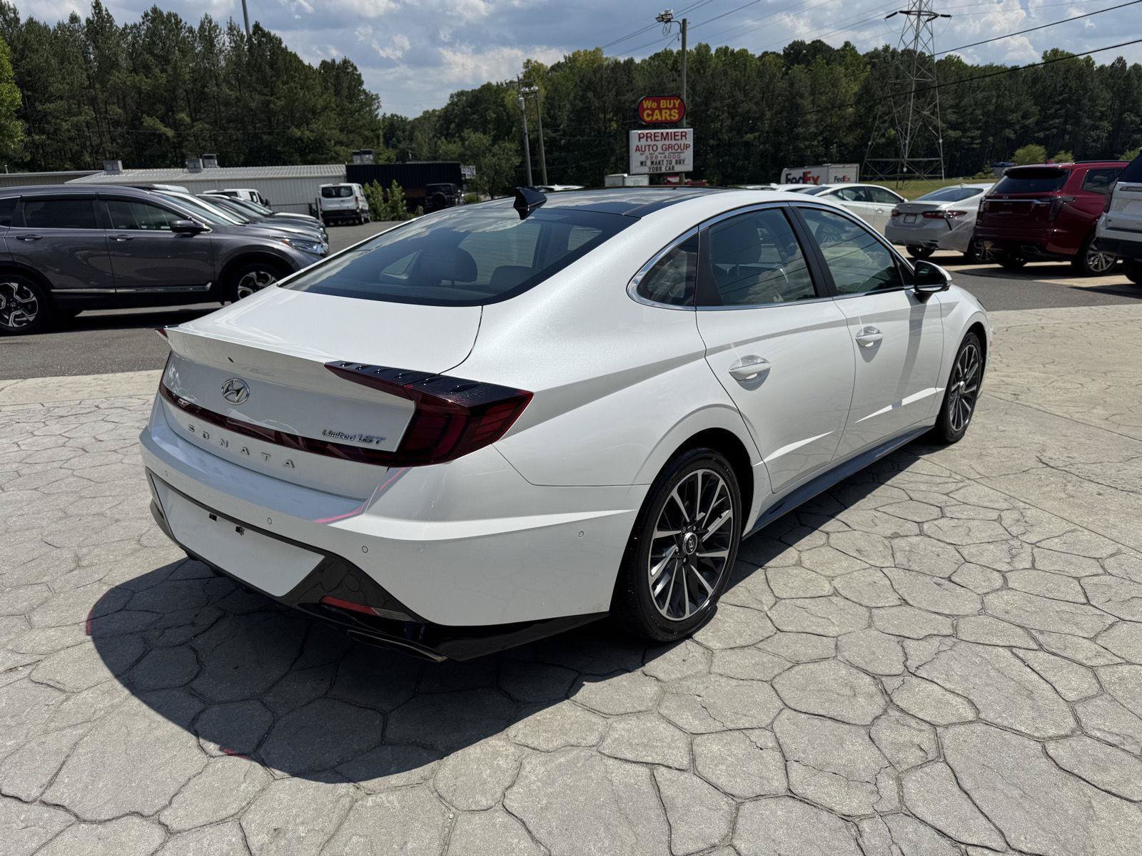 Used 2022 Hyundai Sonata Limited FWD image 13