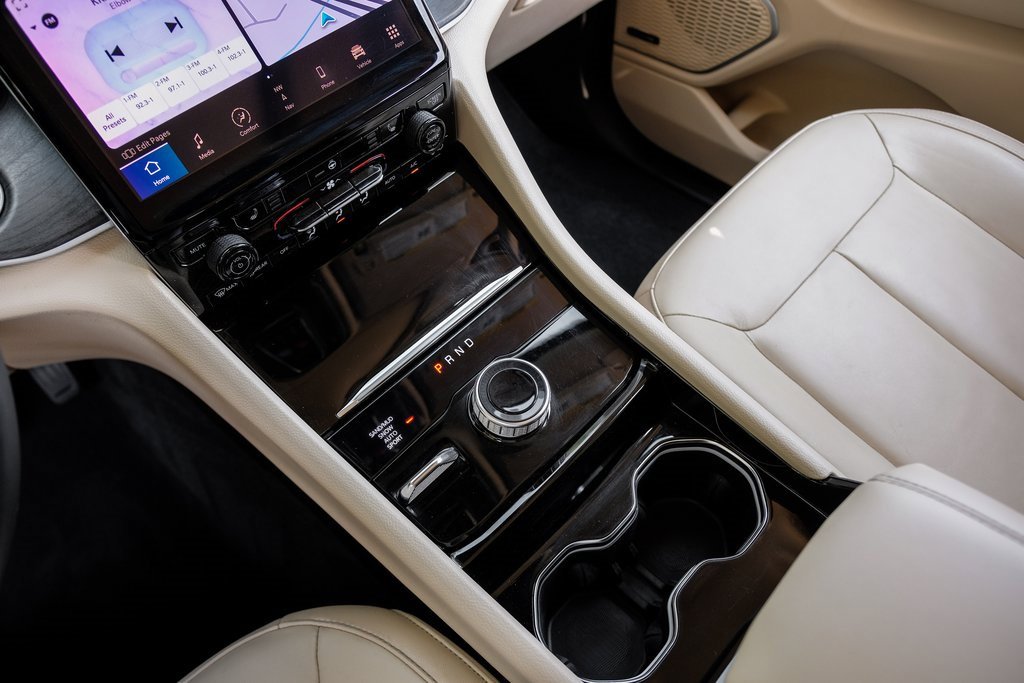 Used 2022 Jeep Grand Cherokee L Limited image 35