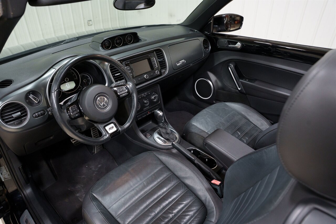 Used 2014 Volkswagen Beetle R-Line FWD image 9