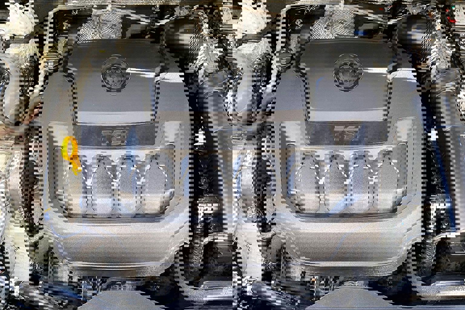 Used 2018 Volkswagen Tiguan SEL image 32