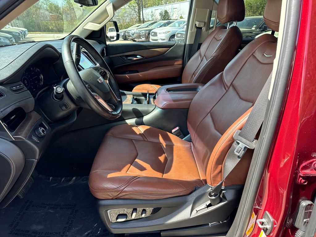 Used 2018 Cadillac Escalade ESV Premium Luxury image 9