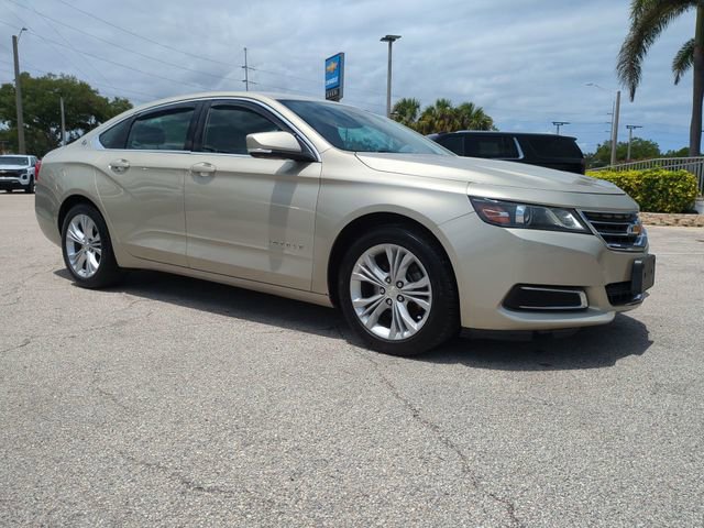 Used 2015 Chevrolet Impala LT w/ Convenience Package FWD image 2