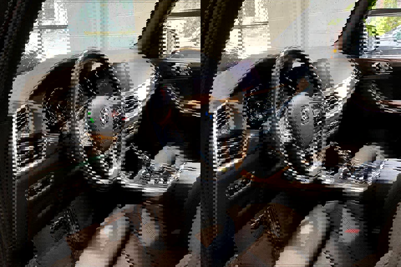 Used 2021 BMW X5 xDrive40i w/ Convenience Package image 17