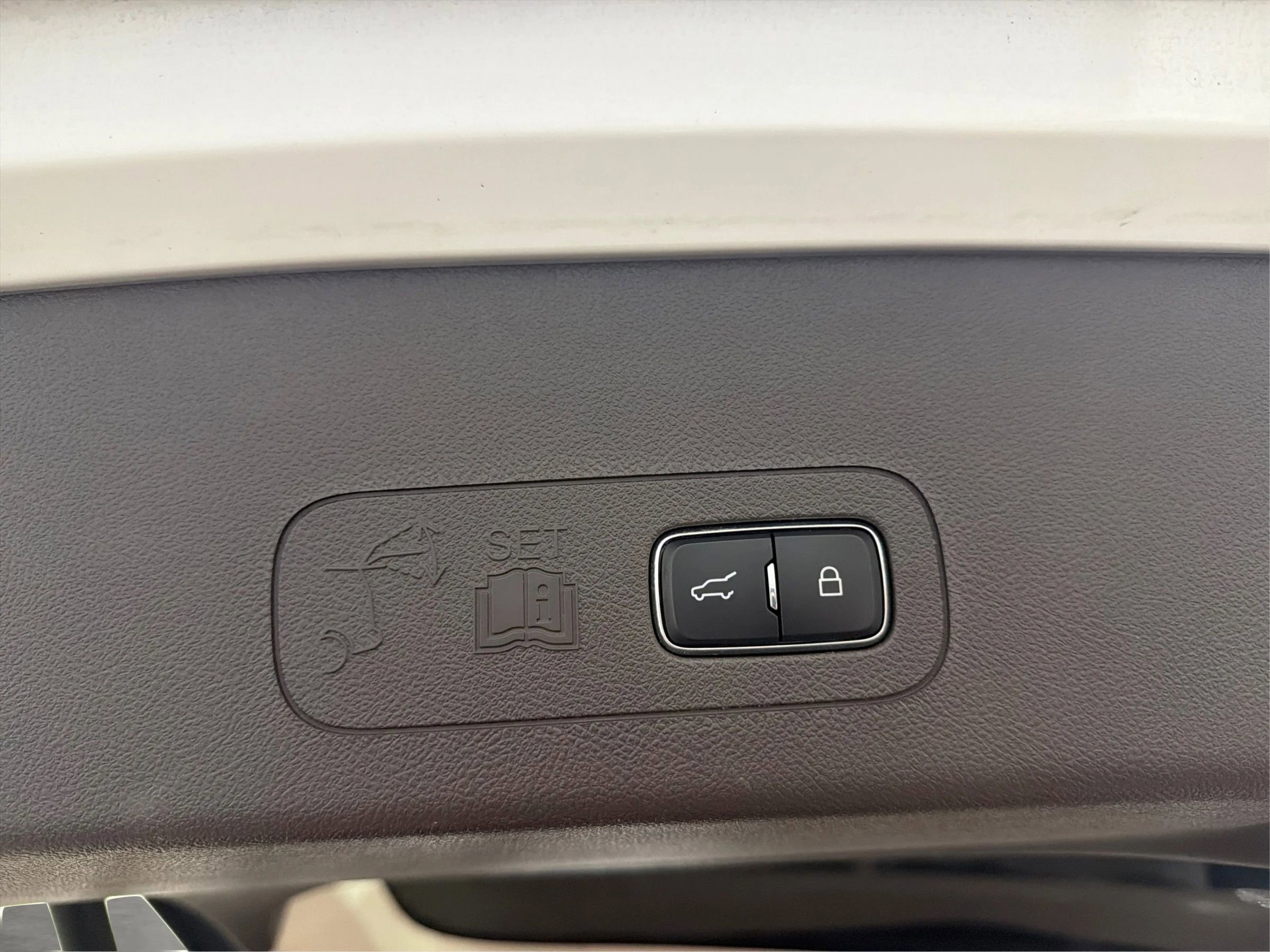 Used 2021 Lincoln Aviator AWD w/ Elements Package image 20