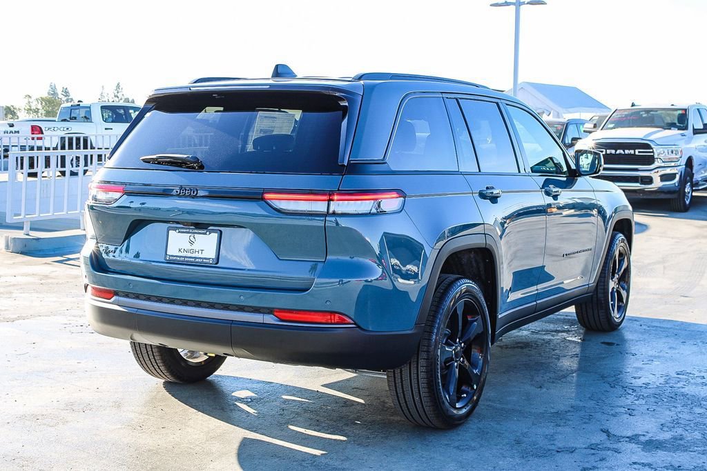 New 2026 Jeep Grand Cherokee Limited image 9