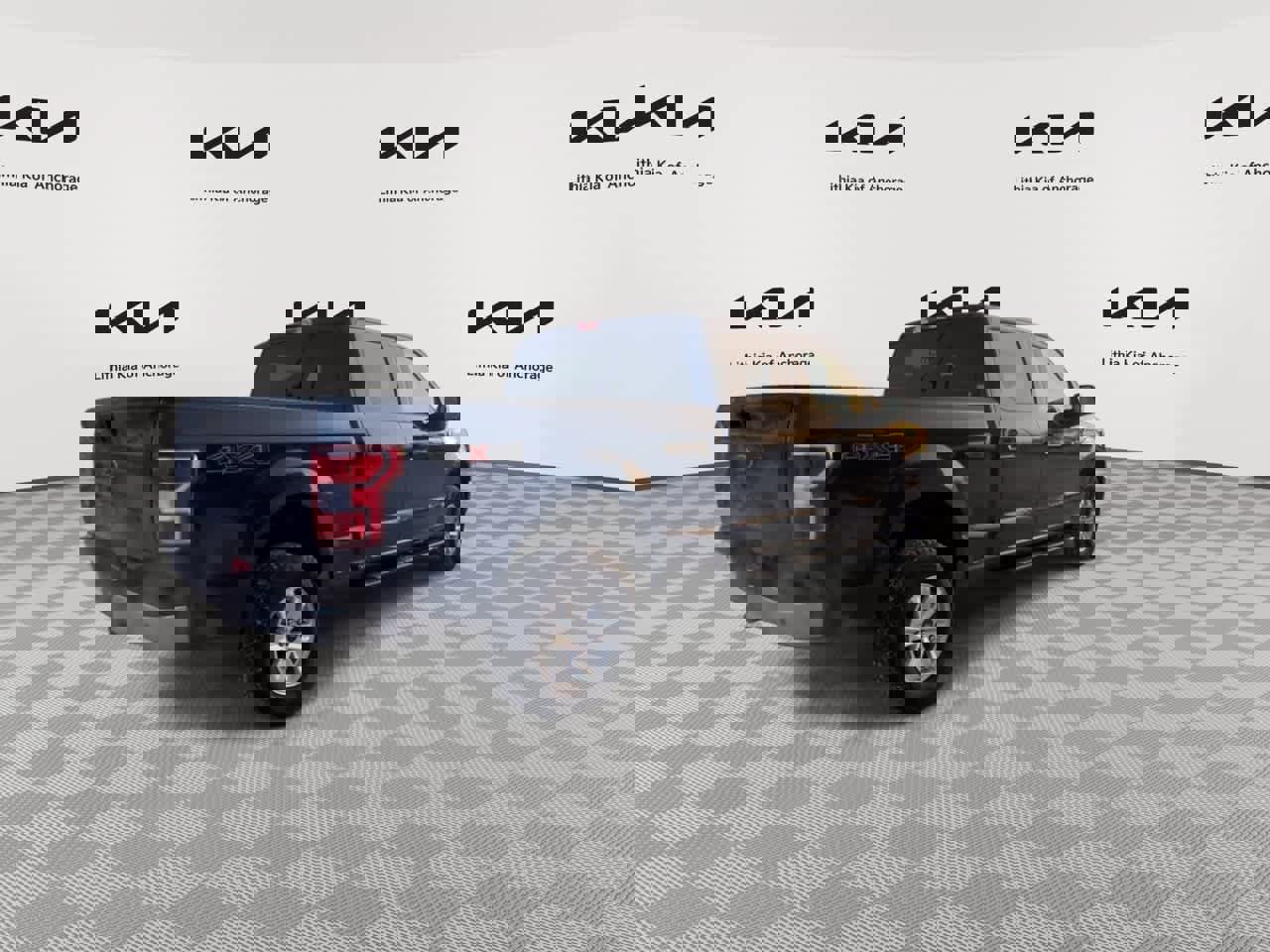 Used 2018 Ford F150 XLT w/ Trailer Tow Package image 8