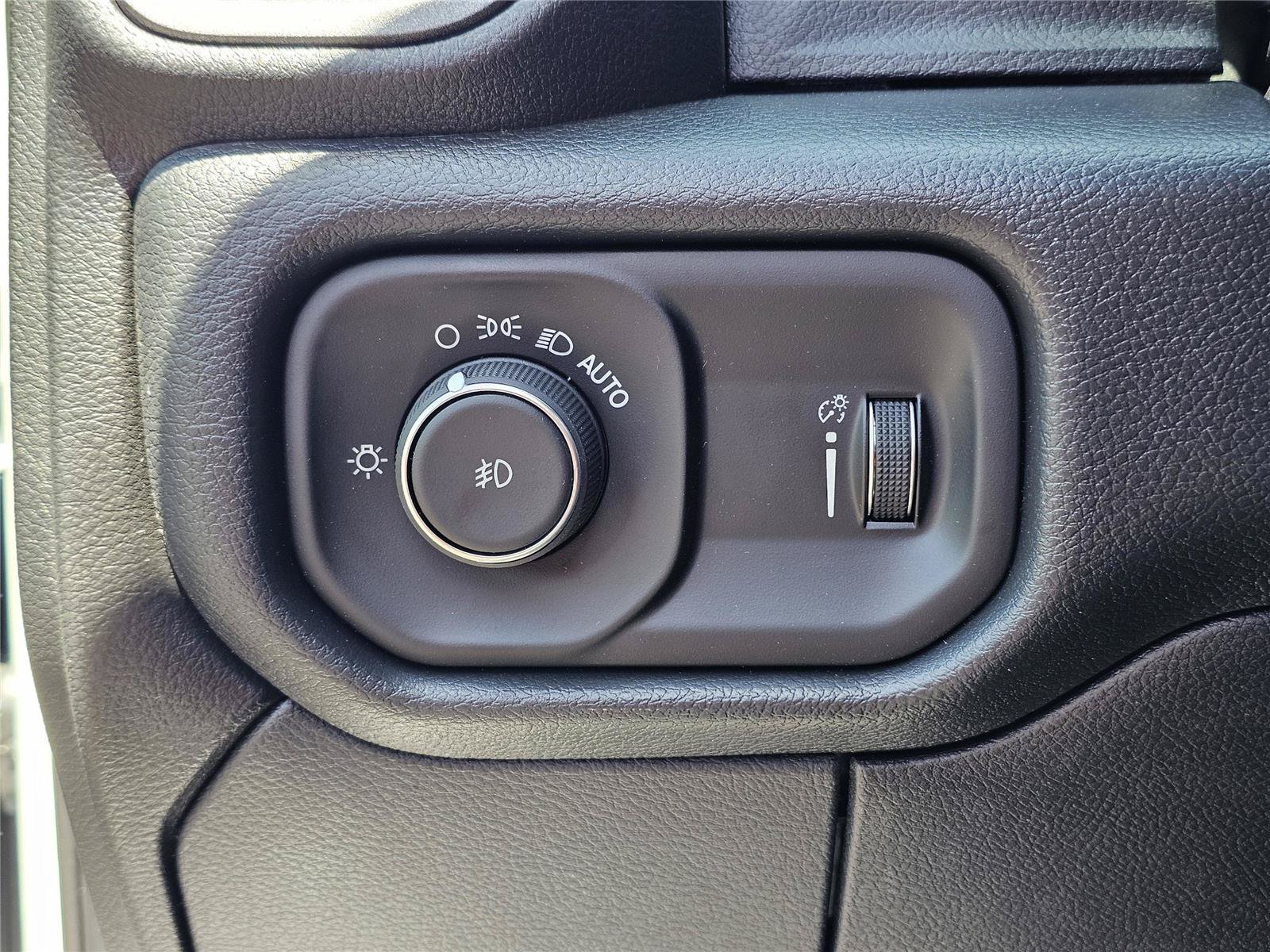 New 2026 RAM 4500 Tradesman w/ Chrome Appearance Group AWD/4WD image 18