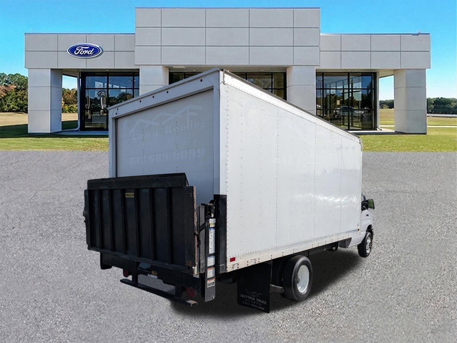 Certified 2023 Ford E-450 and Econoline 450 Super Duty w/ Power Windows & Locks Group image 2