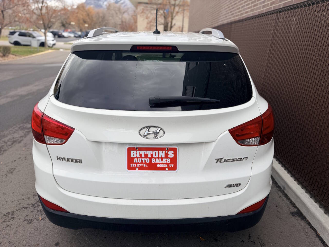 Used 2011 Hyundai Tucson GLS image 6