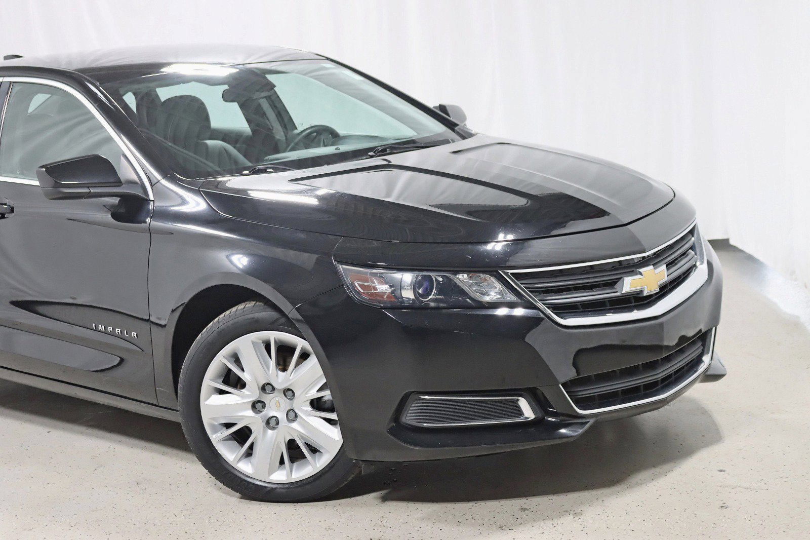 Used 2018 Chevrolet Impala LS image 2