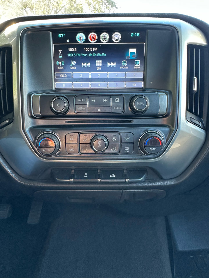 Used 2018 Chevrolet Silverado 1500 LT w/ All Star Edition image 26