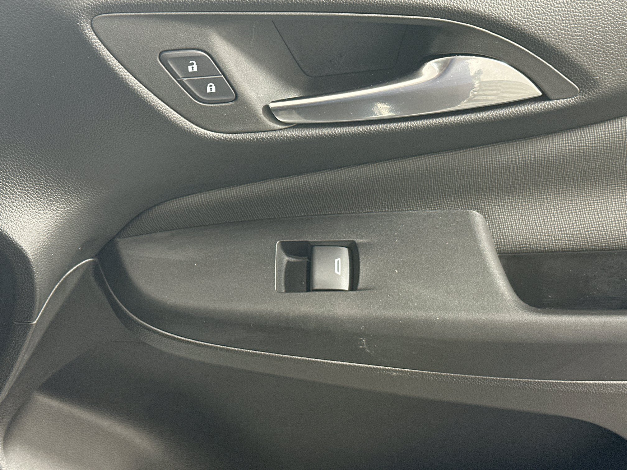Used 2024 Buick Envista Avenir FWD image 29