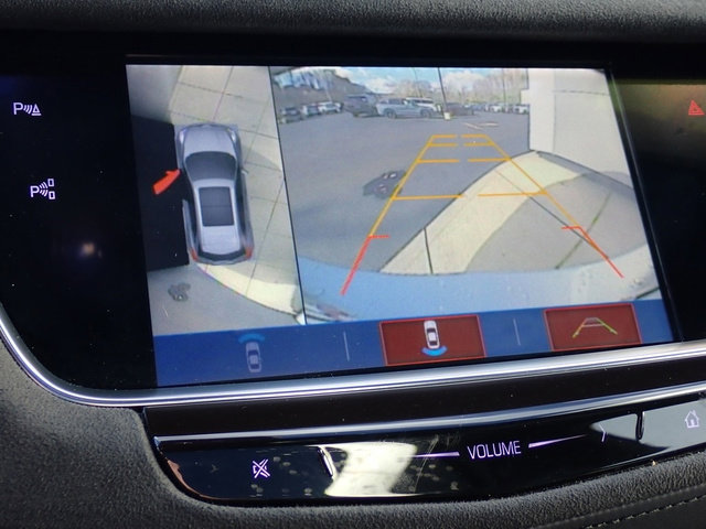 Used 2018 Cadillac XT5 Platinum w/ Driver Assist Package image 25